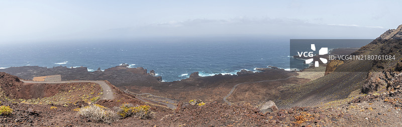 耶罗岛西南海岸黑山观景点全景，加那利群岛图片素材