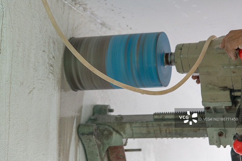 用于住宅商业建筑的地板和水泥梁钻孔机，建筑设备图片素材