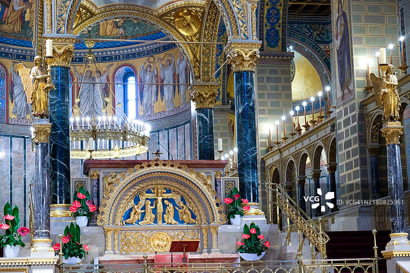 佩奇大教堂的室内景观 - 匈牙利佩奇图片素材