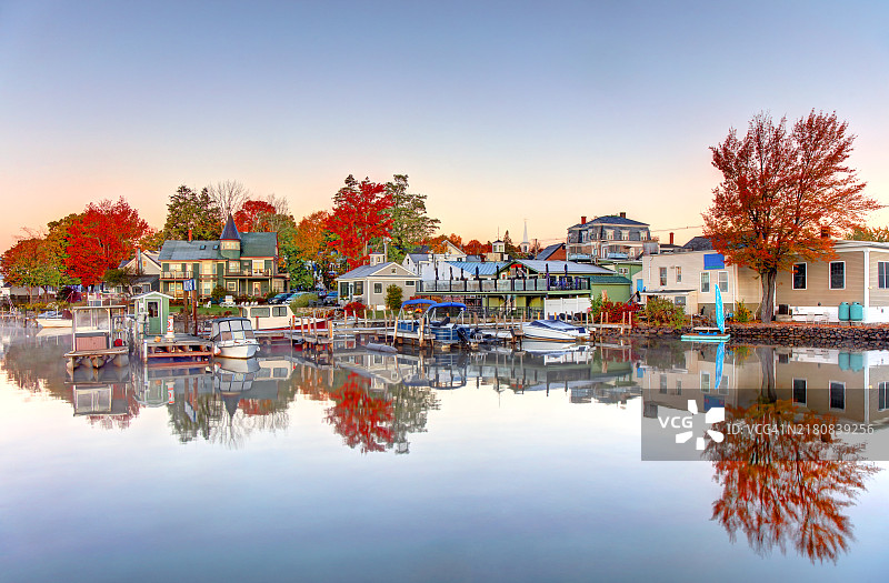 新罕布什尔州沃尔夫伯勒，温尼珀索基湖沿岸图片素材