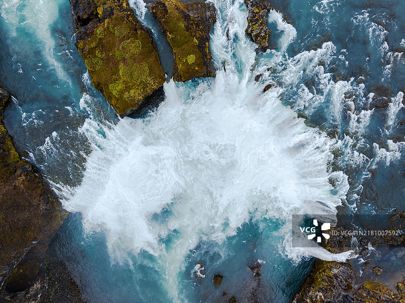 冰岛神灵瀑布航拍图片素材