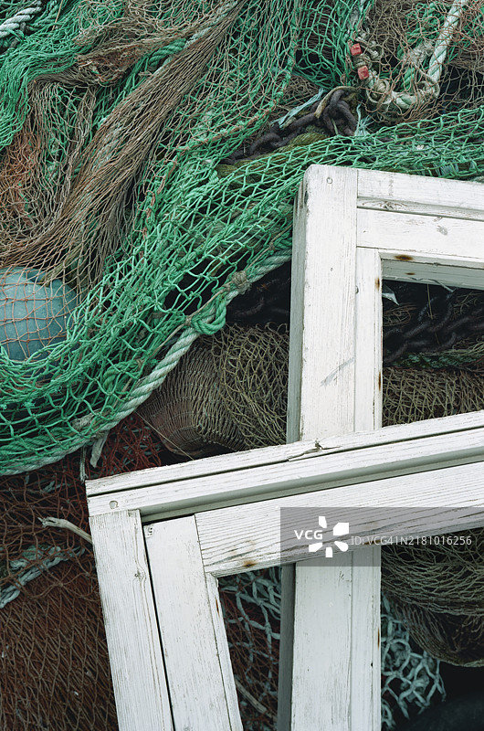 挪威罗弗敦群岛的渔具和窗框图片素材