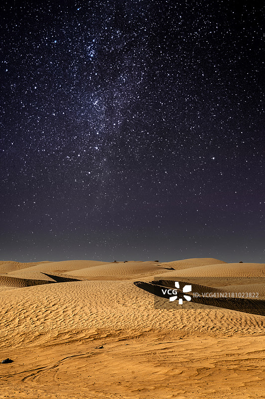 沙漠与天空的美丽景色图片素材