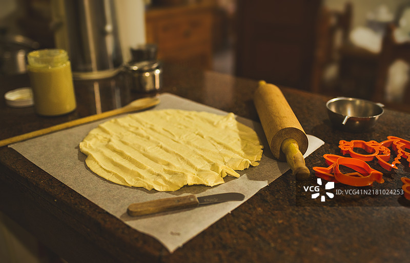 准备在家制作万圣节饼干图片素材