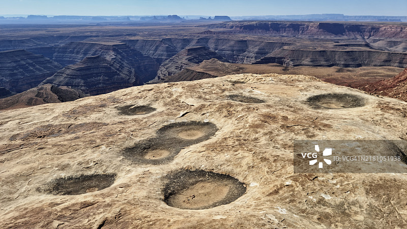犹他州圣胡安县骡子岬的壮丽景色图片素材