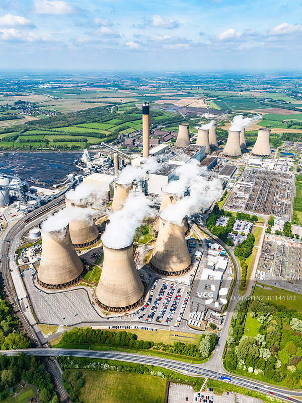 德拉克斯发电站污染排放航拍景观图片素材