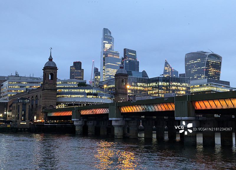 炮街铁路桥图片素材