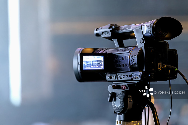 直播时的视频摄像机特写图片素材
