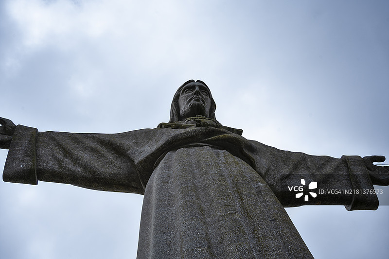 里斯本基督王雕像的特写图像图片素材