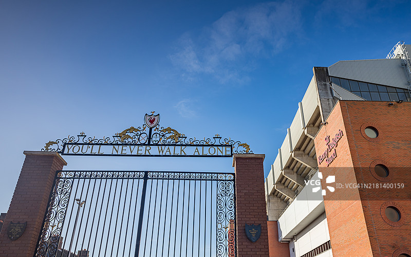 在明亮的天空下的香克利大门图片素材