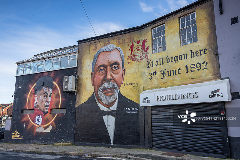 安菲尔德的迪亚兹和约翰·霍尔丁的壁画图片素材