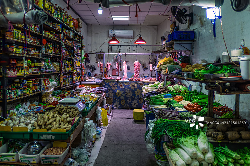 武汉老街的街头美食市场图片素材