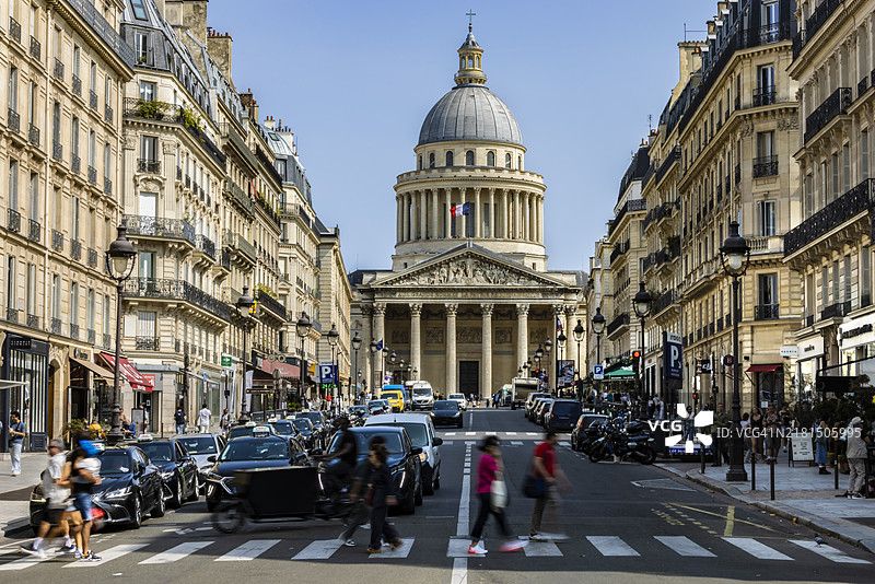 巴黎拉丁区交通景象图片素材