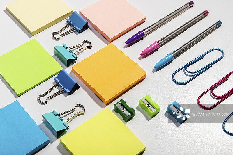 便利贴配件整理概念图片素材