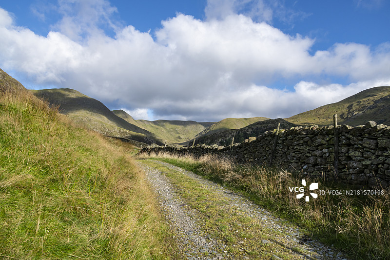 英格兰坎布里亚郡肯特米尔的晴天图片素材