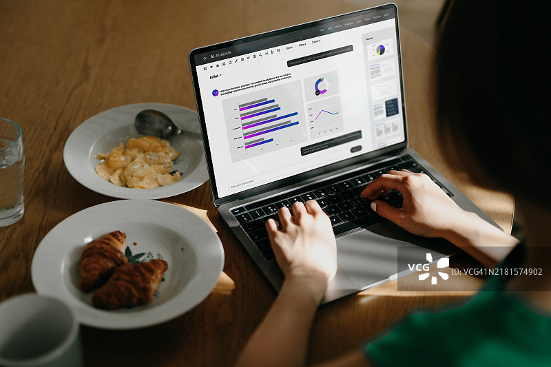 人工智能（AI）提升生产力图片素材