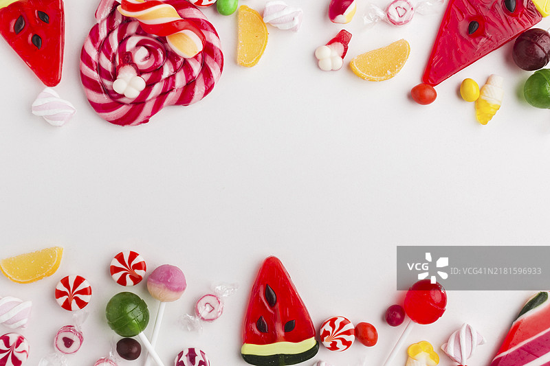 俯视：美味的糖果，带复制空间图片素材
