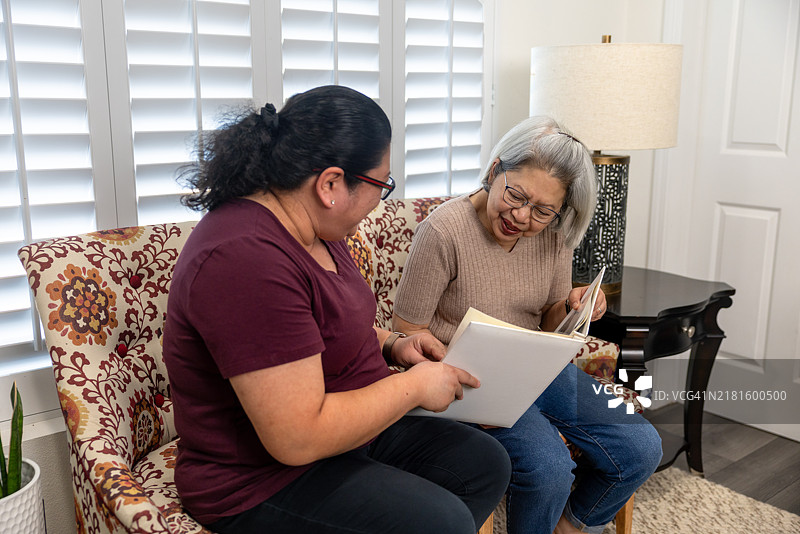 家庭健康助手图片素材