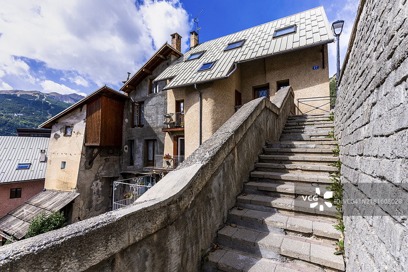 法国普罗旺斯-阿尔卑斯-蓝色海岸大区布里昂松老城图片素材