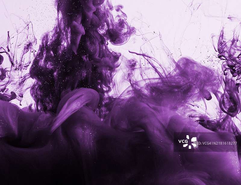 紫色云雾水图片素材