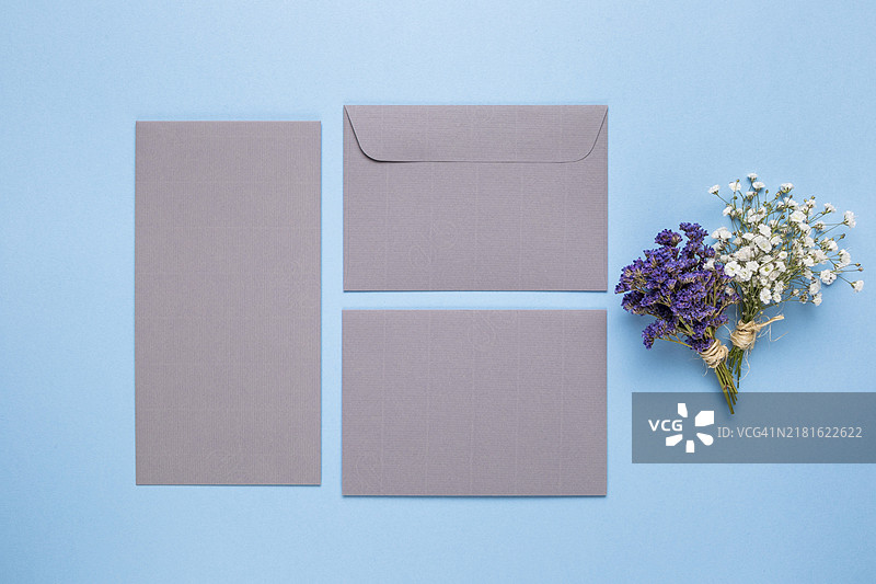 扁平风格灰色婚礼请柬图片素材