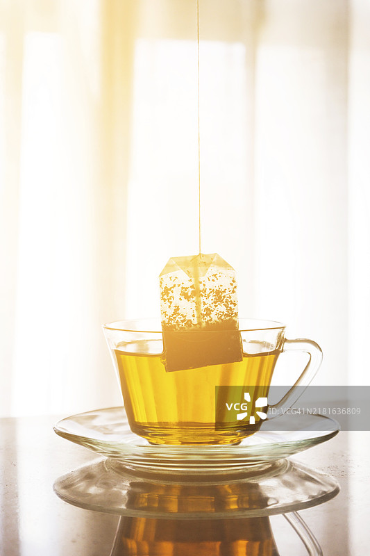 杯子里的茶包图片素材