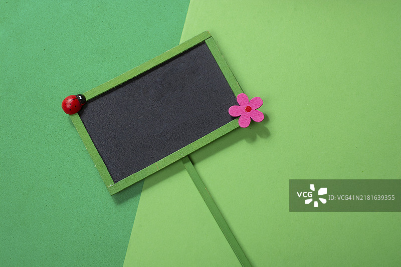 空的绿色边框布告板图片素材