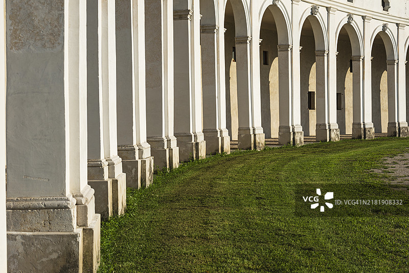 马宁别墅的外廊图片素材