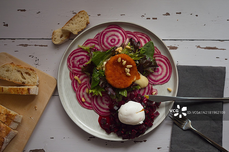 高角度视图的餐桌美食图片素材