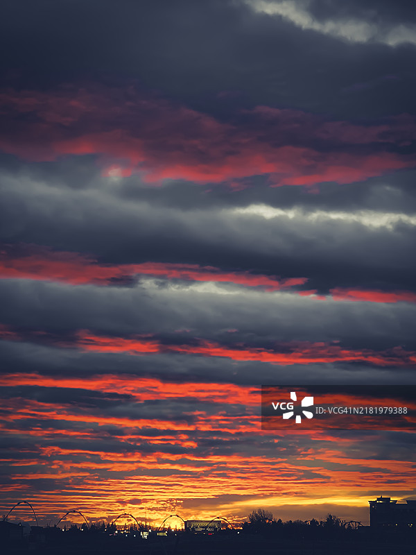日落时分戏剧性的天空美景图片素材
