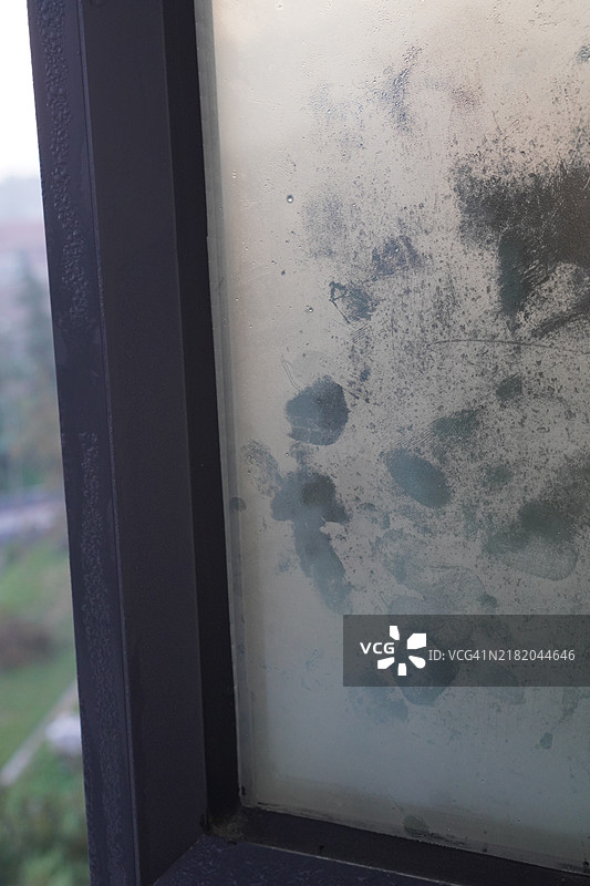 磨砂玻璃窗图片素材