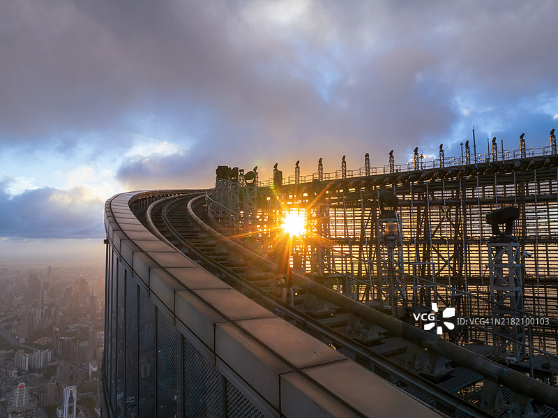 日落时分壮丽的陆家嘴天际线鸟瞰图图片素材