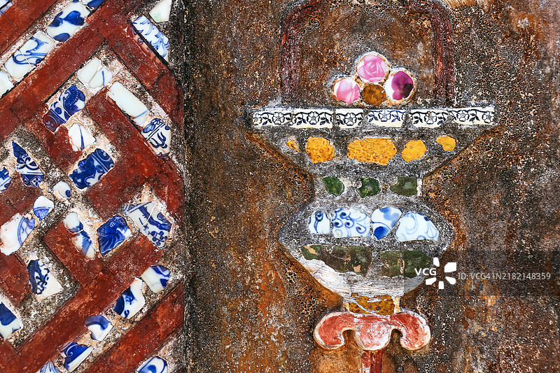 阮朝（1802-1945）帝国建筑装饰中的陶瓷马赛克图案图片素材