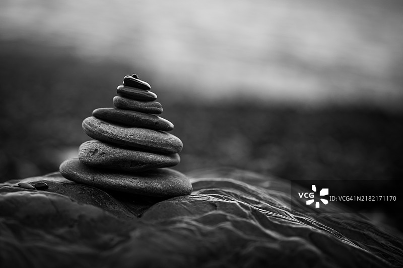 堆叠石头的特写镜头图片素材