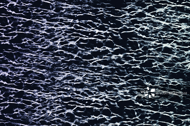 带有裂纹和纹理图案的粗糙背景，用于文本展示图片素材