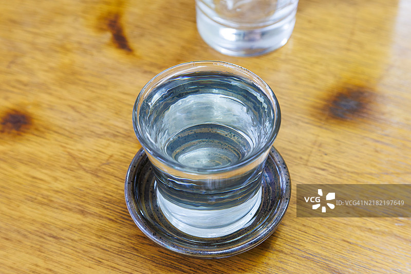 一大杯日本清酒。美味。图片素材