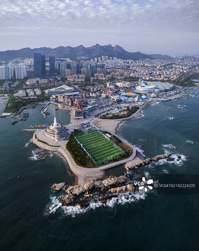 海上的足球场图片素材