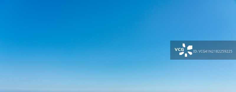天空的全景镜头图片素材