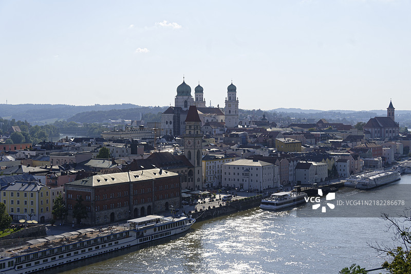 来自德国巴伐利亚州帕绍的奥伯豪斯天际线，奥伯豪斯，欧洲图片素材