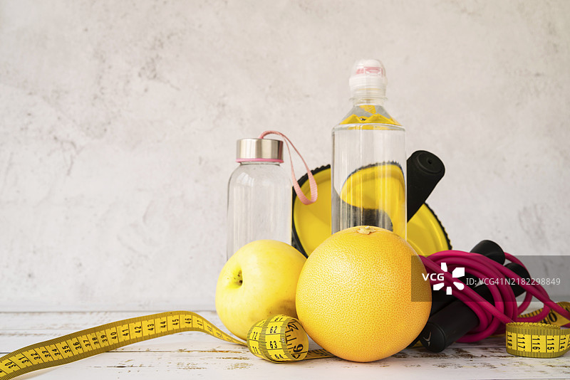 色彩丰富的健康食品组合图片素材