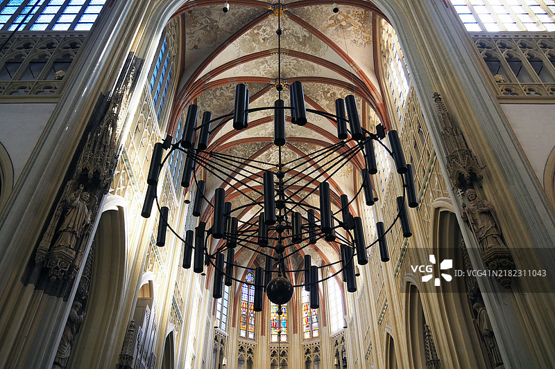 荷兰's-Hertogenbosch圣约翰大教堂的内部图片素材