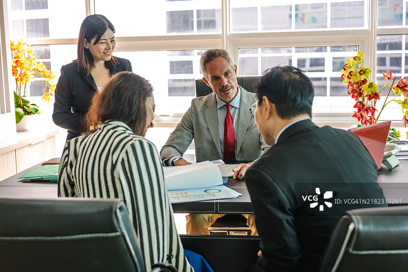 现代协作：企业团队合作与战略实践图片素材