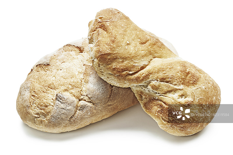 两条面包在白色背景上图片素材