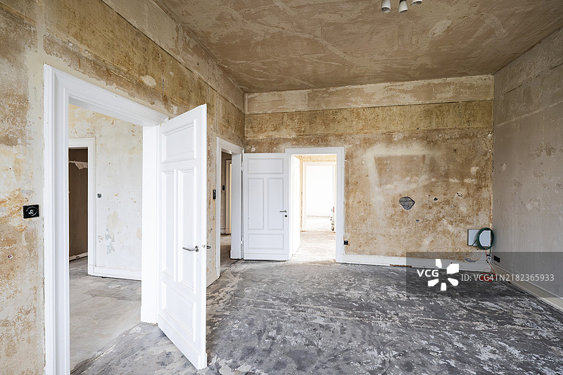 雷姆沙伊德一座老别墅的核心翻新图片素材