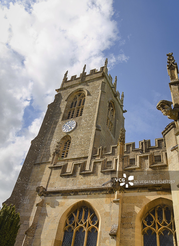 温琴科姆的圣彼得教堂是英格兰格洛斯特郡的一座美丽的一级保护教堂，建于15世纪。图片素材