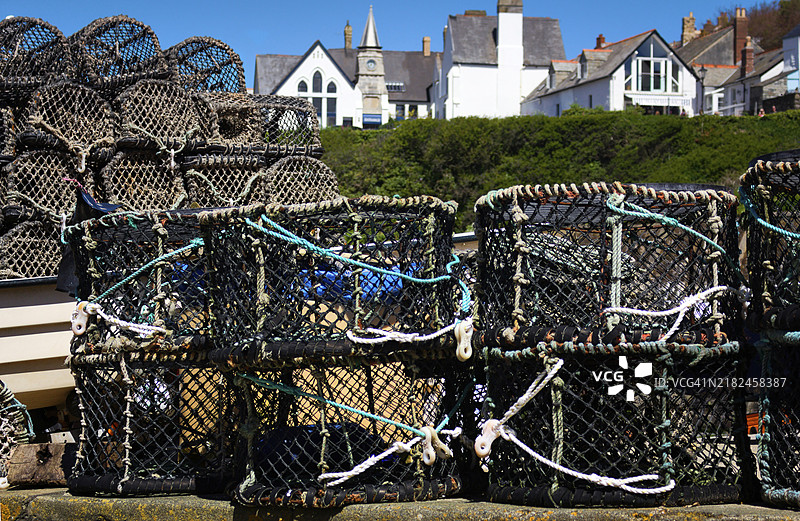 波特伊萨克是英格兰西南部康沃尔郡北海岸的一个渔村。下一个较大的城镇叫做韦德布里奇，距离约15公里。图片素材