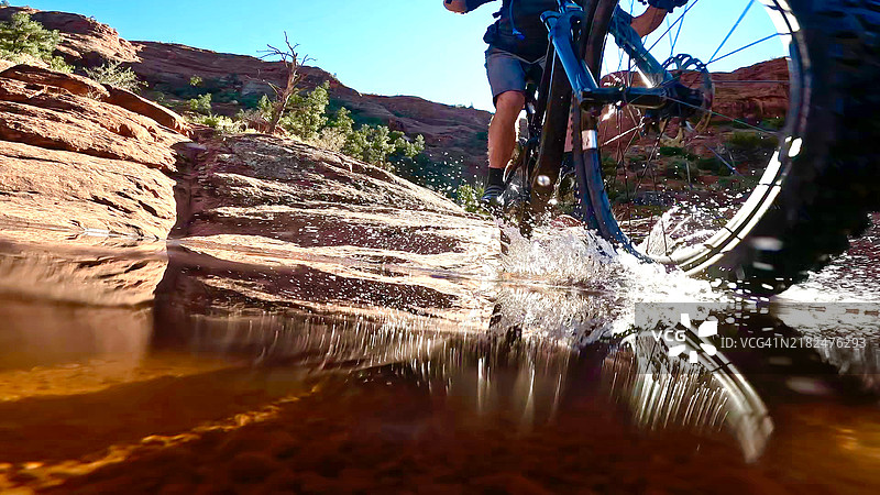 山地自行车运动图片素材