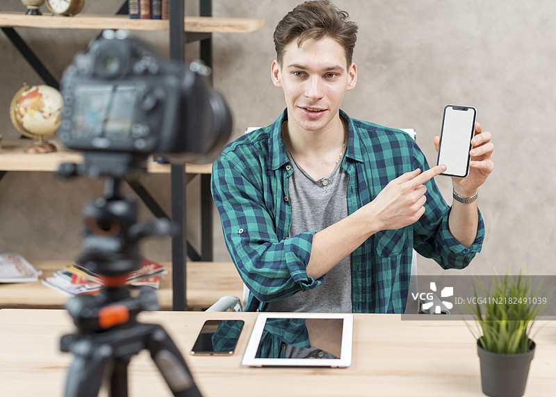 科技视频博主图片素材