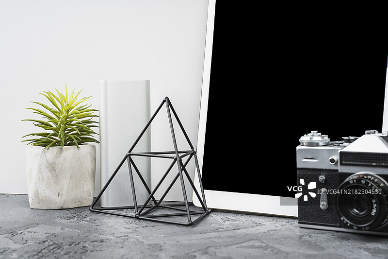 桌面装饰的相机摆设图片素材