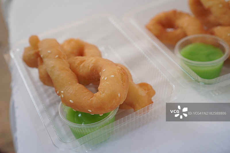 油条和香兰布丁图片素材